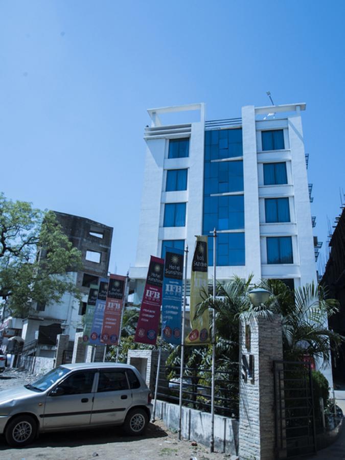 Hotel Sunshine Baharampur Екстер'єр фото